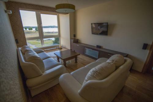 Cozy Apartment With A Wonderful Lake View