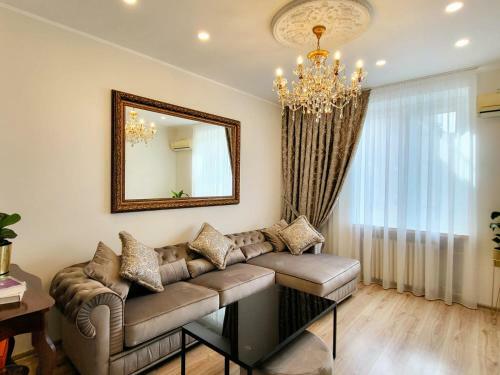 E. D. Angel Wing Apartment