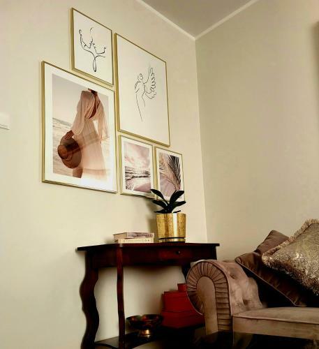 E. D. Angel Wing Apartment