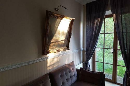 Barrister's Apartments With Fireplace