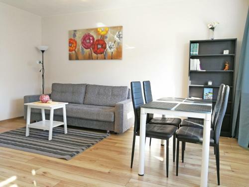 ?iauliai Central Apartment @ Trak? Street