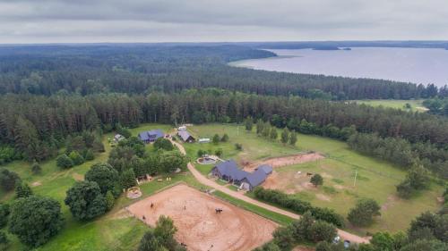 Nature Escape - Villa- Spa- Horses - Lake Plateliai
