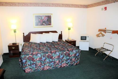Hotel Cumberland Inn And Suites