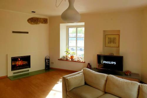 Exceptional Uzupis Bridge 3 Bedroom Apartment