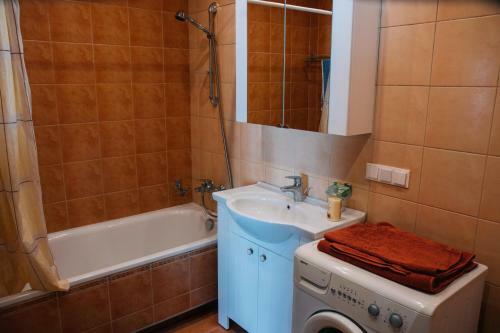 New Apartament Very Close To The City Centre