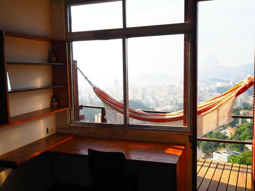 Hostal Casa 48 Guesthouse