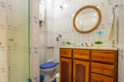 Apartamento Copacabana, Silencioso, Quadra Da Praia