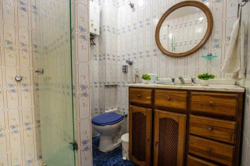 Apartamento Copacabana, Silencioso, Quadra Da Praia
