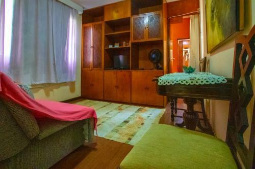 Apartamento Copacabana, Silencioso, Quadra Da Praia