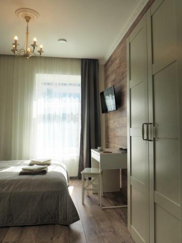 Emi Apartment