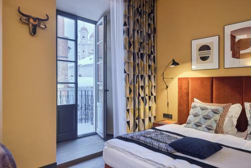 Rooma Apartments