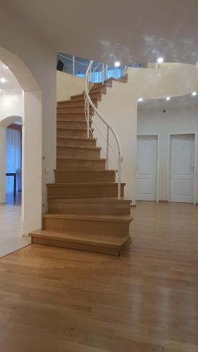 Sofia Apartments, 6 Rooms, 260m2