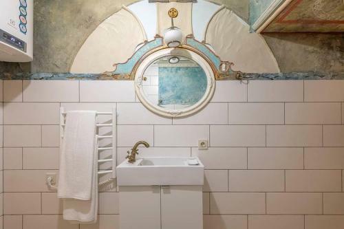 Beautiful One Bedroom Apartment In Vilnius Old Town