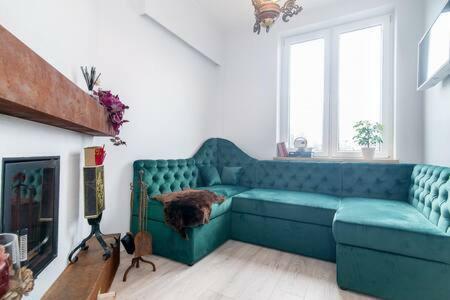 Opera And Ballet Theatre Apartment By Urban Rent