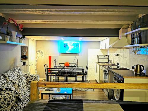 Old Town Basement Apartments