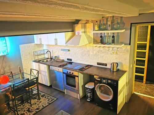 Old Town Basement Apartments