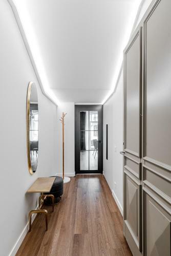 Luxurious Apartment In Vilnius Old Town By Reside Baltic