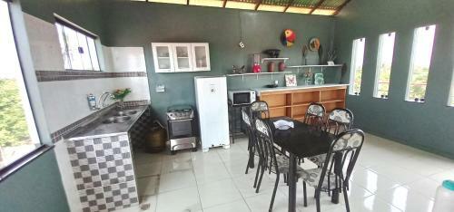 Hostal Hostel E Pousada Chez Luisa - Salvaterra - Maraj�