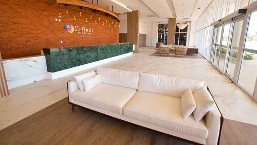 Hotel Salinas Park Resort