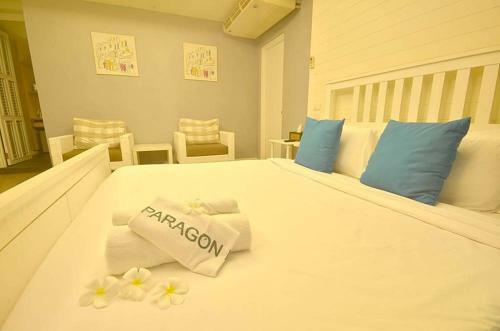 Hotel Paragon Inn