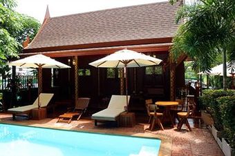 Hotel Orchid Resort