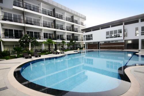 Bs Premier Airport Hotel