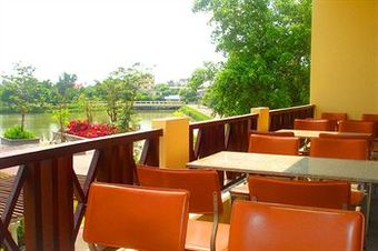 Hotel Suphan Lake Hometel