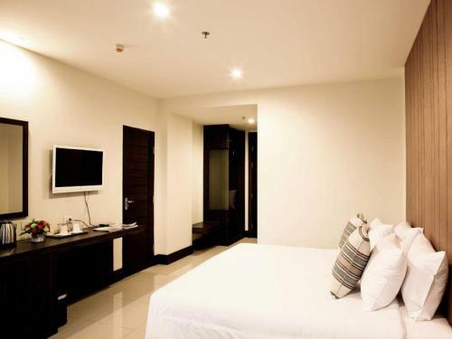 Hotel Crystal Suites