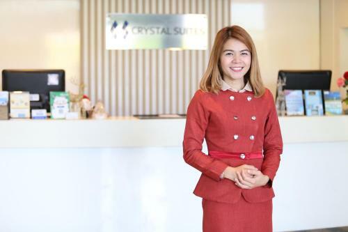 Hotel Crystal Suites