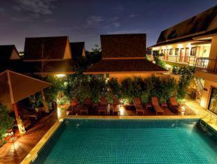 Hotel Ploykhumthong Boutique Resort