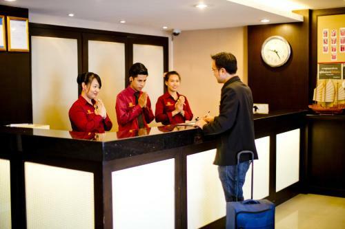 Sinsuvarn Airport Suite Hotel