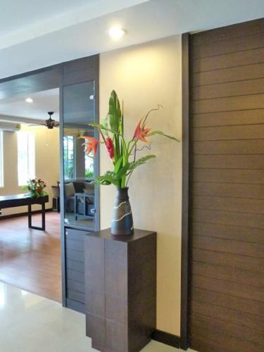 Sinsuvarn Airport Suite Hotel
