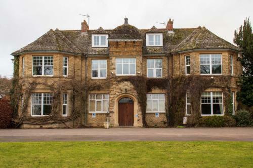Hotel Middle Aston House
