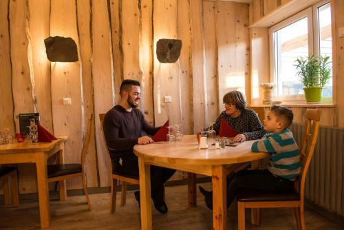 Hotel Logis H�tel Beaus�jour