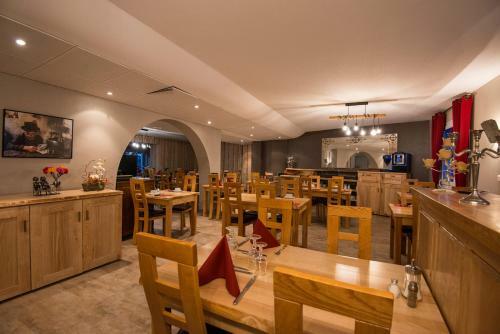 Hotel Logis H�tel Beaus�jour