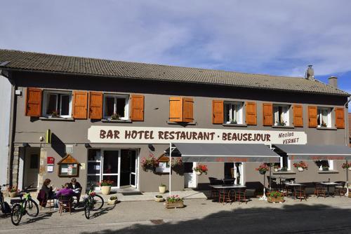 Hotel Logis H�tel Beaus�jour