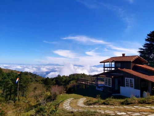 Chal� Acima Das Nuvens - Serra Da Bocaina