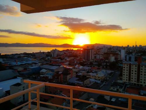 Apartamento Ap Pr�tico Em S�o Jos�