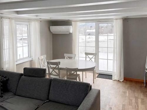 Holiday Home Frekhaug