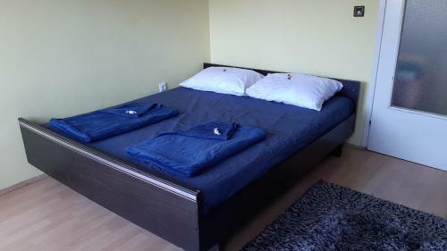 Apartman 015 Live