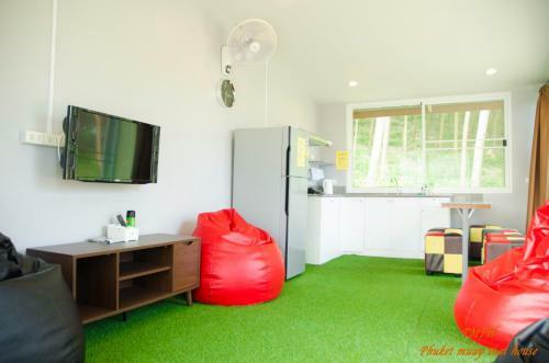 Hostal Phuket Muay Thai House