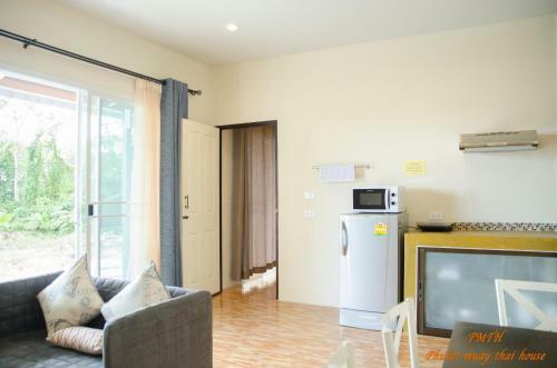 Hostal Phuket Muay Thai House