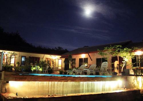 Hostal Phuket Muay Thai House
