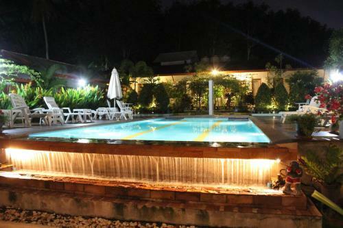 Hostal Phuket Muay Thai House