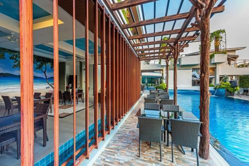Apartamentos Chalong Miracle Lakeview