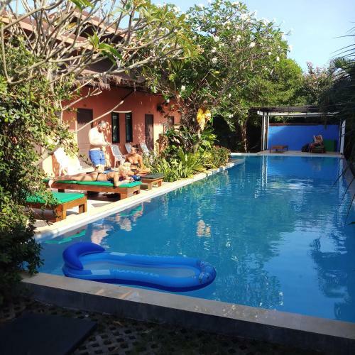 Hotel 2 Home