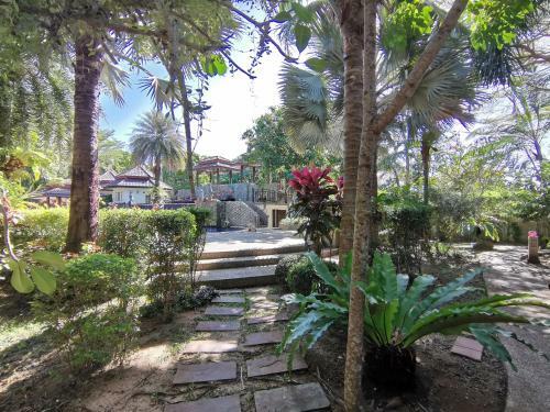 Hotel Thai Modern Resort & Spa