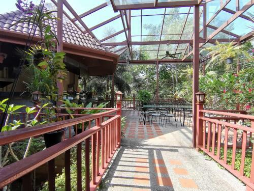 Hotel Thai Modern Resort & Spa