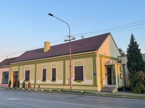 Bed & Breakfast Pb Urban Stay