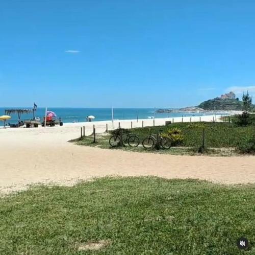 Excelente Apartamento Em Frente A Praia De Ita�na